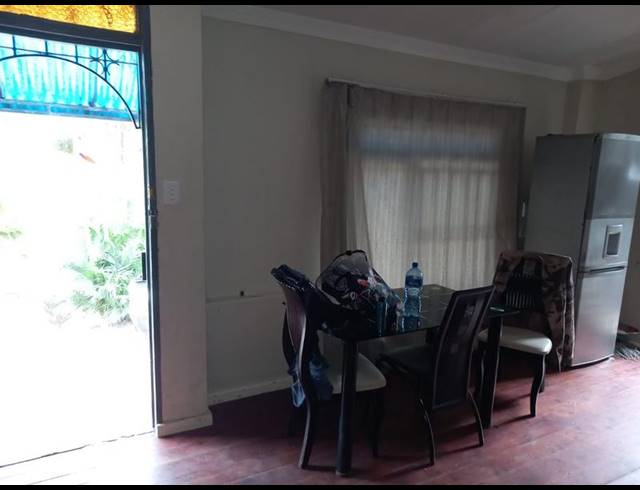 3 BEDROOM HOUSE FOR SALE IN SEA VIEW